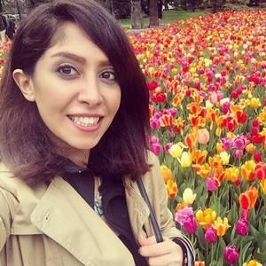 Meet your Posher, Newsha